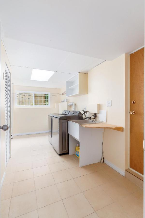 Lovely 3 Bedroom Port Moody Spacious Home 6 People Free Parking Εξωτερικό φωτογραφία