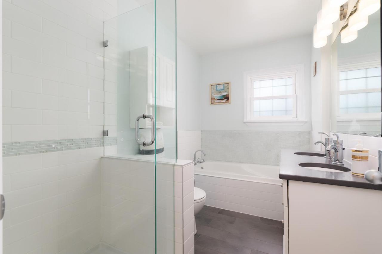 Lovely 3 Bedroom Port Moody Spacious Home 6 People Free Parking Εξωτερικό φωτογραφία